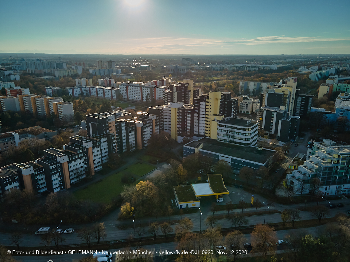 12.11./09.11.2020 - Marx-Zentrum und Umgebung am Karl-Marx-Ring in Neuperlach